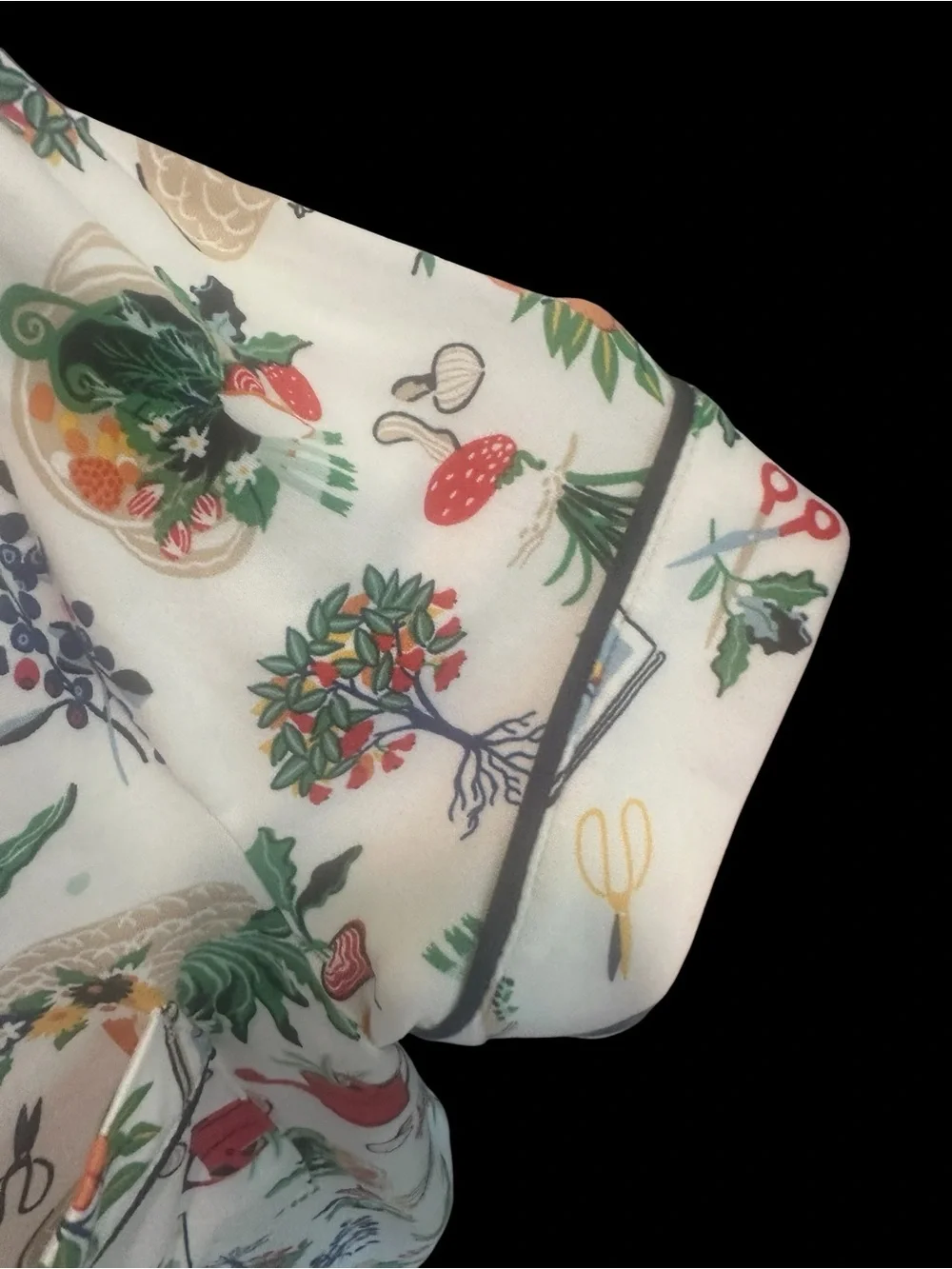 Kate Spade In the Garden Pajama Top Sz M Garden Print Button Front Short Sleeve